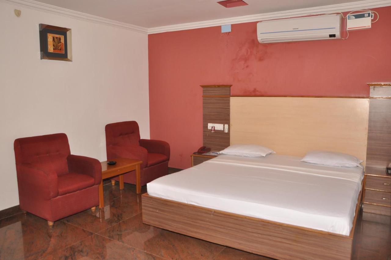 Hotel Pams Mayiladuthurai Luaran gambar