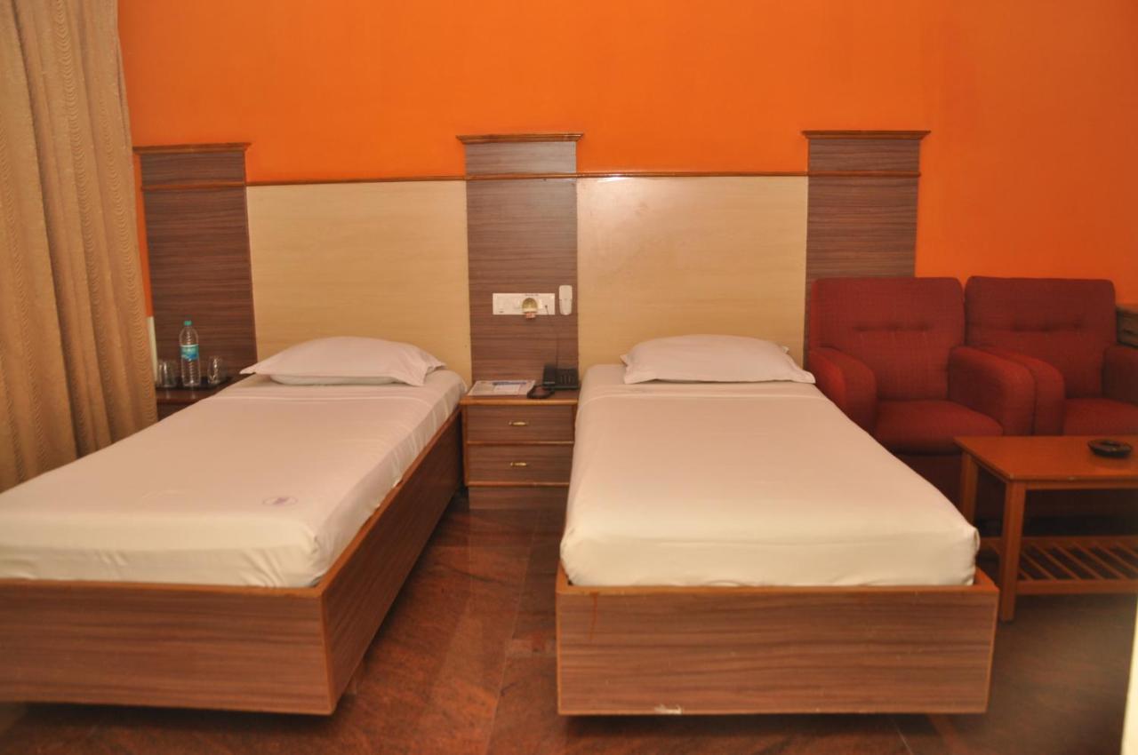 Hotel Pams Mayiladuthurai Luaran gambar